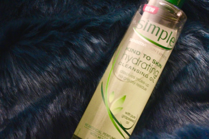 Simple Hydrating Cleansing Oil | Review